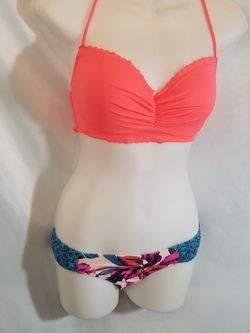 VS and Shade and Shore bikini