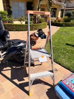 Little Giant Flip-N-Lite 6ft Aluminum Platform Ladder - Type 1A (300 lbs)