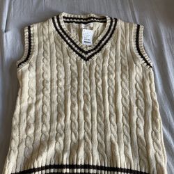 knit sweater vest 
