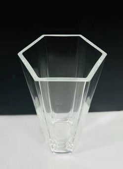 Tiffany & Co. 1986 Frank Lloyd Wright Hex Clear Crystal Vase 10” X 5”