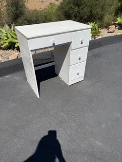 Free small white desk needs some TLC