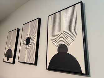 Black picture set