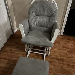 Rocking Chair 