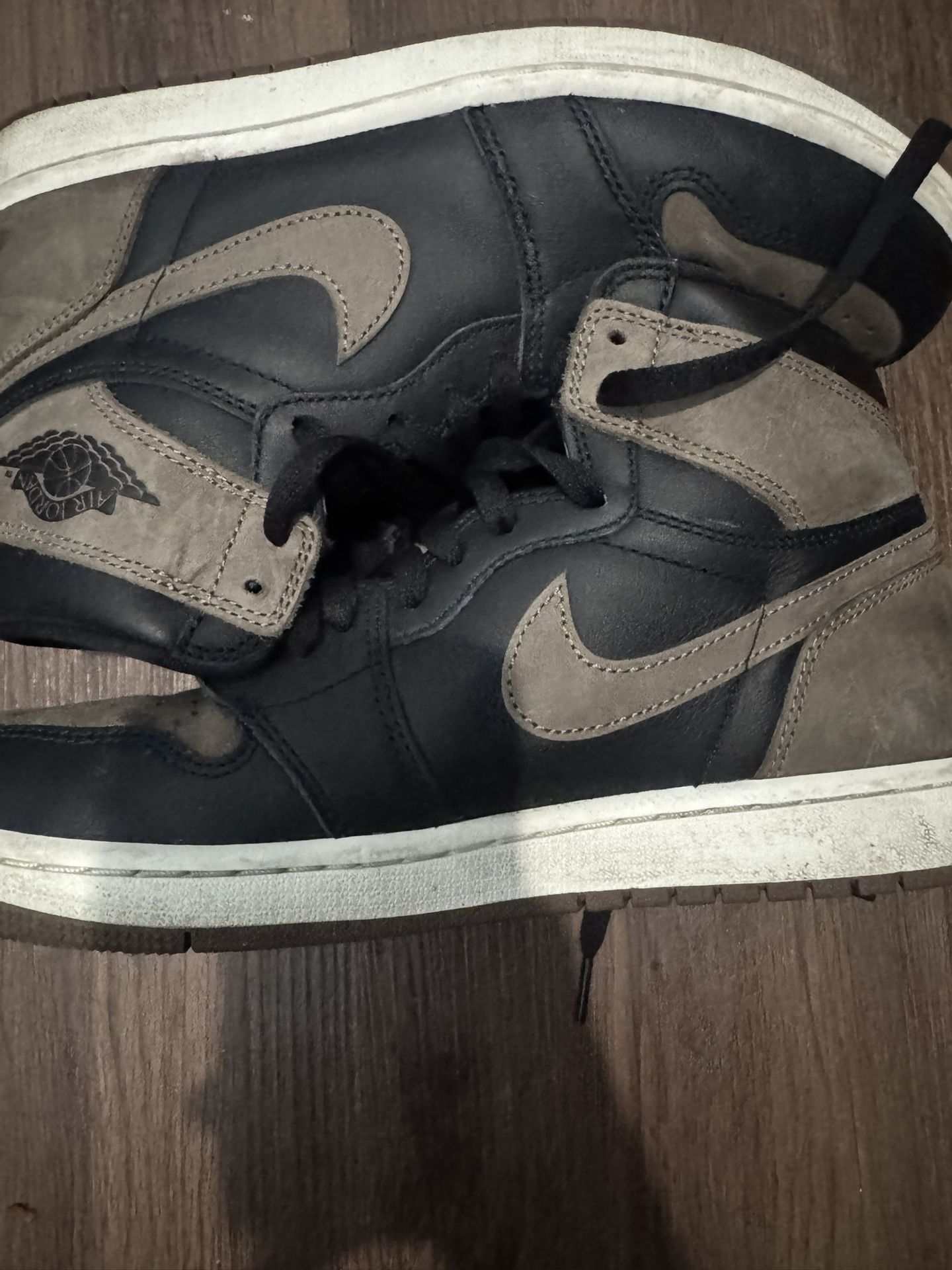 JORDAN 1 RETRO HIGH OG 'PALOMINO'