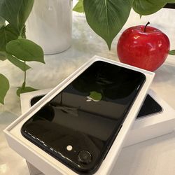 Black iPhone SE 64GB Unlocked FIRM