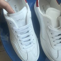 New Valentino Shoes I only used them for an hour.