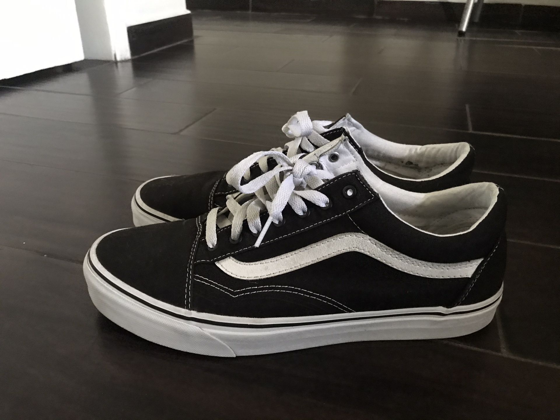 Vans old skool size 10