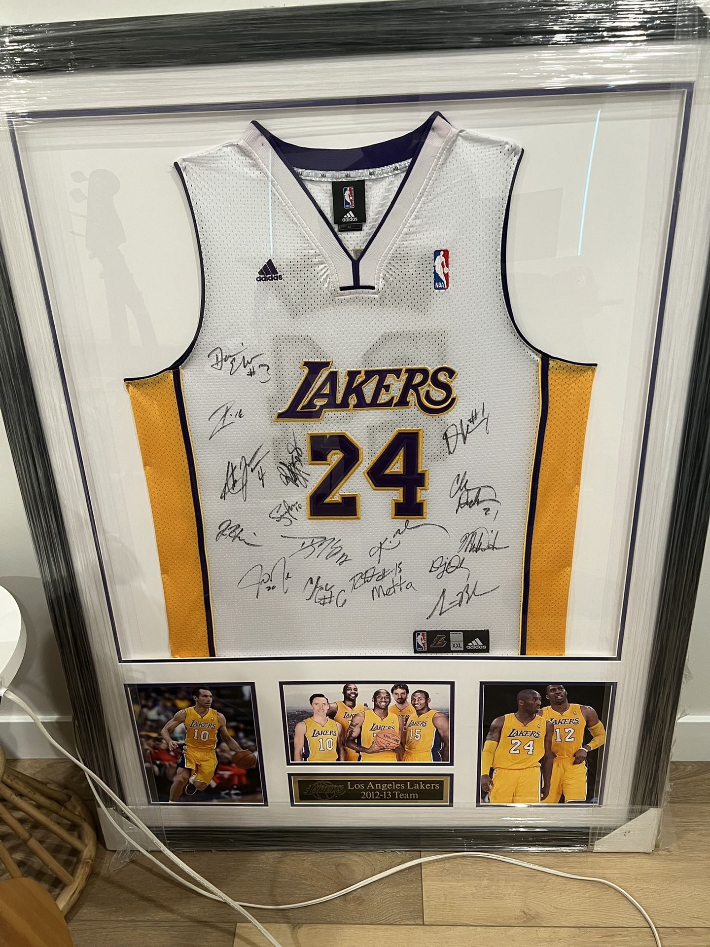 Kobe Bryant Lakers 24 Autographed Jersey w/COA 2012-13 Team