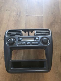 98 -2002 honda accord  2 door air control  cluster