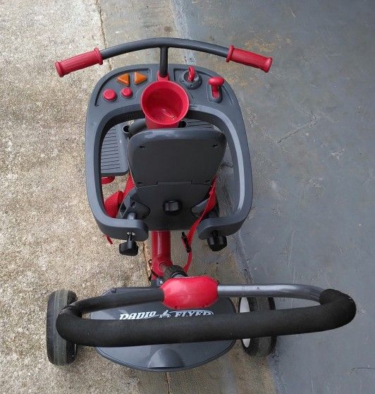 Radio Flyer Push and Pedal Tricycle