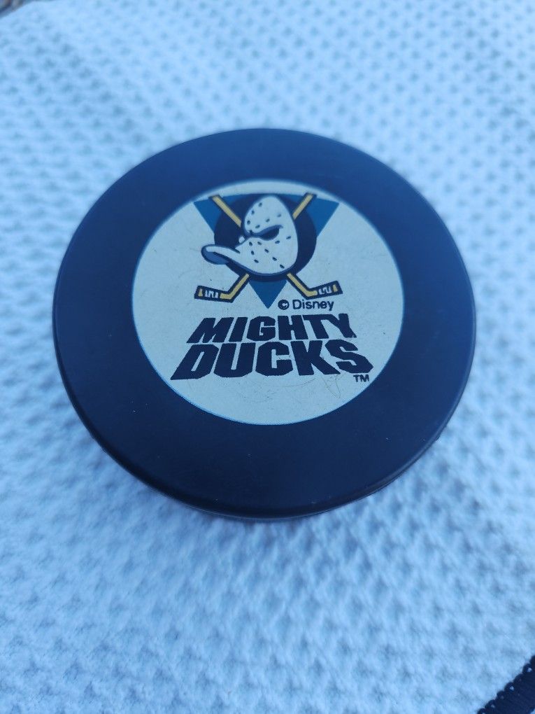 New Vintage Mighty Ducks Ice Hockey Puck