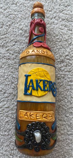 NEW Los Angeles Lakers Glass Bottle with Basketball-Like Cap