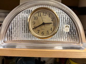 Crystal clock