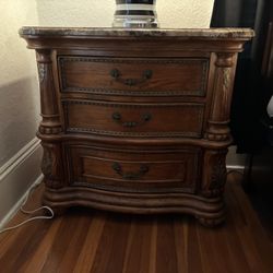 Side Tables 