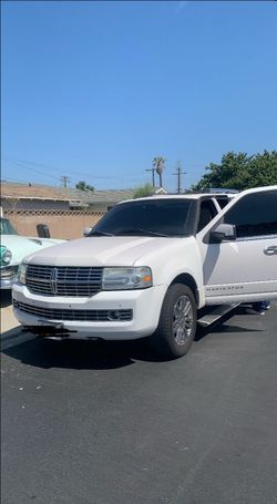2010 Lincoln navigator