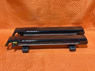 #489 Kuat Grip 4 Ski/Snowboard Roof Rack Pair GRR4B – Good Condition With Key