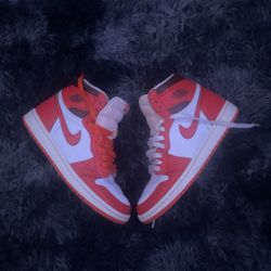 Jordan 1 High Starfish