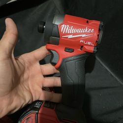 M18 Fuel Impact & M12 Fuel Drill