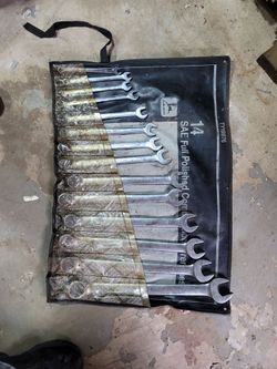 John Deere wrench set