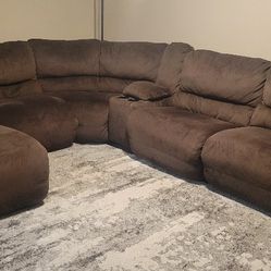 Sectional Couches 