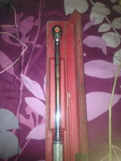 Snap on half inch drive torque wrench