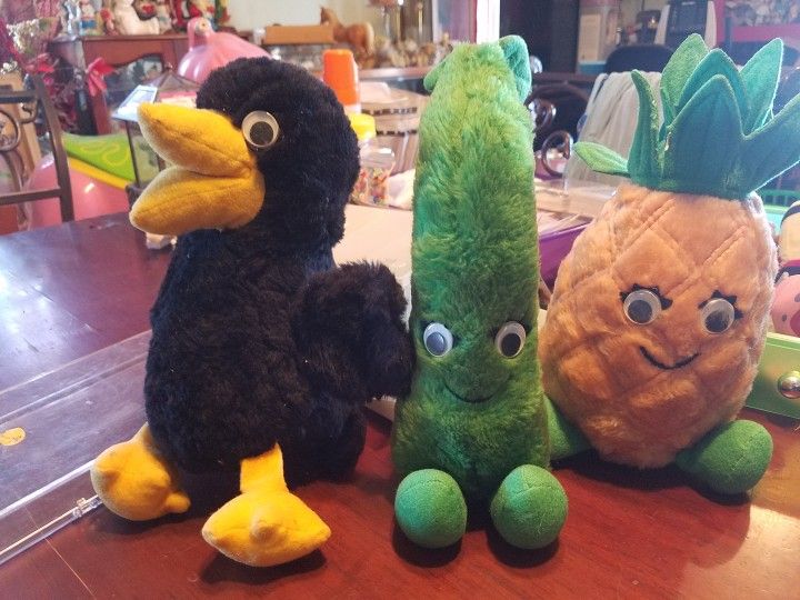 Delmonte Stuffed Animals