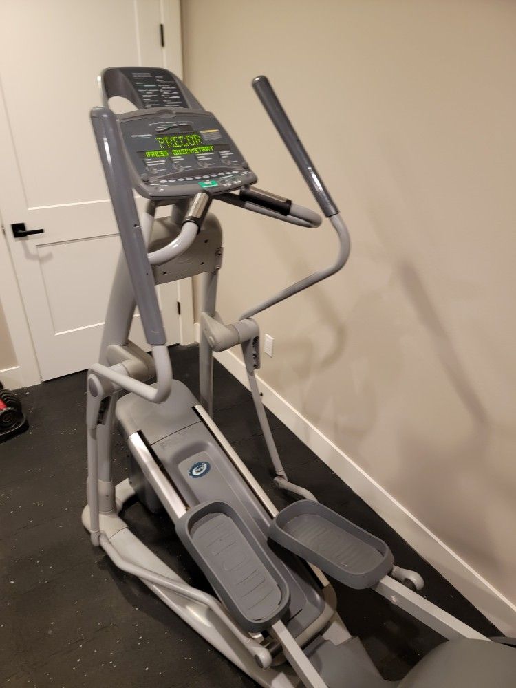 Precor EFX556i Elliptical