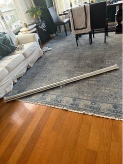 80’ projector screen