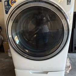 GE Front Load Washer With Pedestal