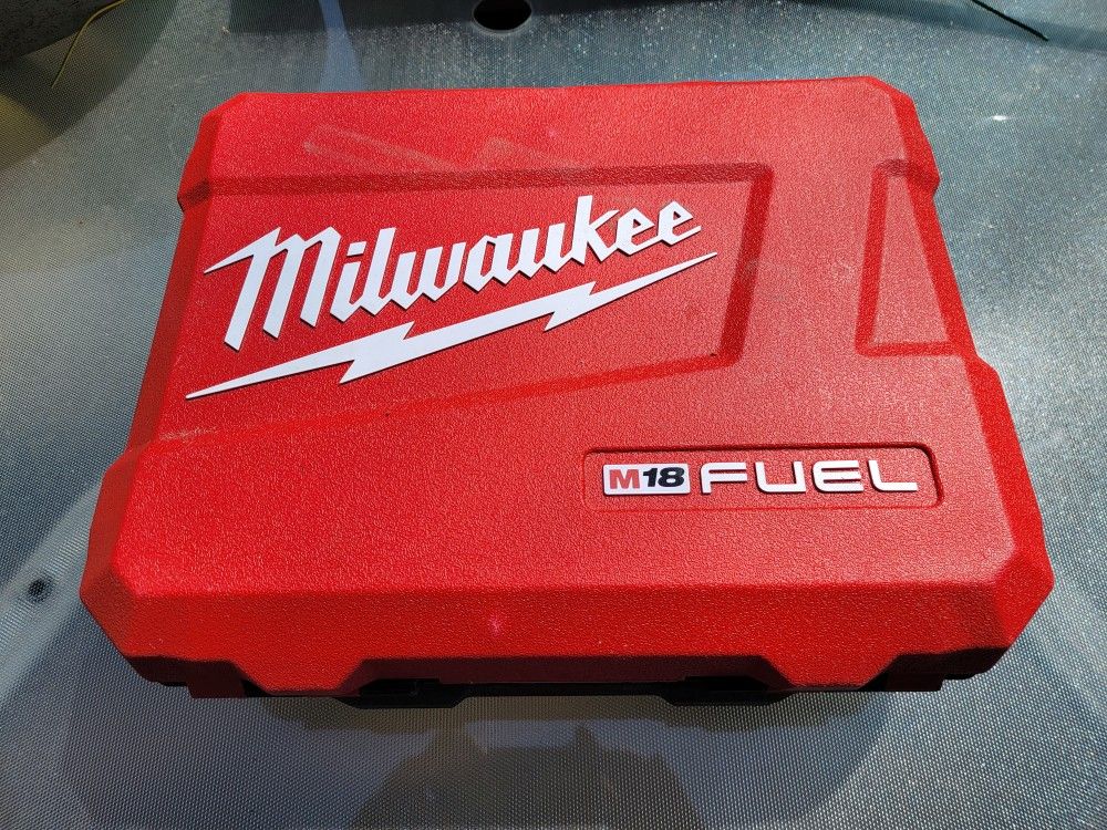 Milwaukee Case