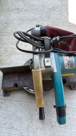 Makita mitter saw used but works