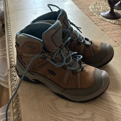 Keen Boots