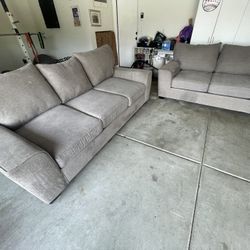LUXURY COUCHES (FREE CURBSIDE DELIVERY)🚚 