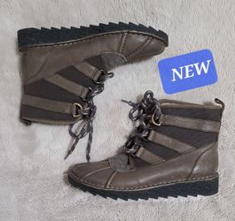 Clarks Women's Brown Ankle Leather Boots NEW  6.5