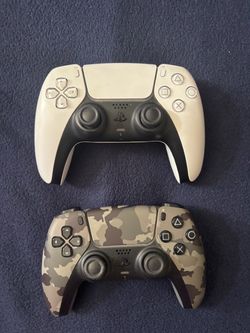 2 Ps5 controllers