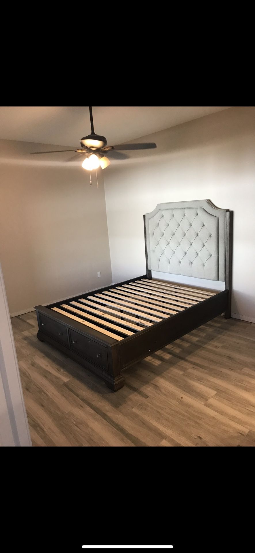 Queen Size Bed 