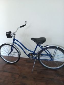 VINTAGE HUFFY MEN'S BICYCLE CRUISER