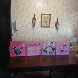 Disney Mini Mouse 4 Pc. Wall Art