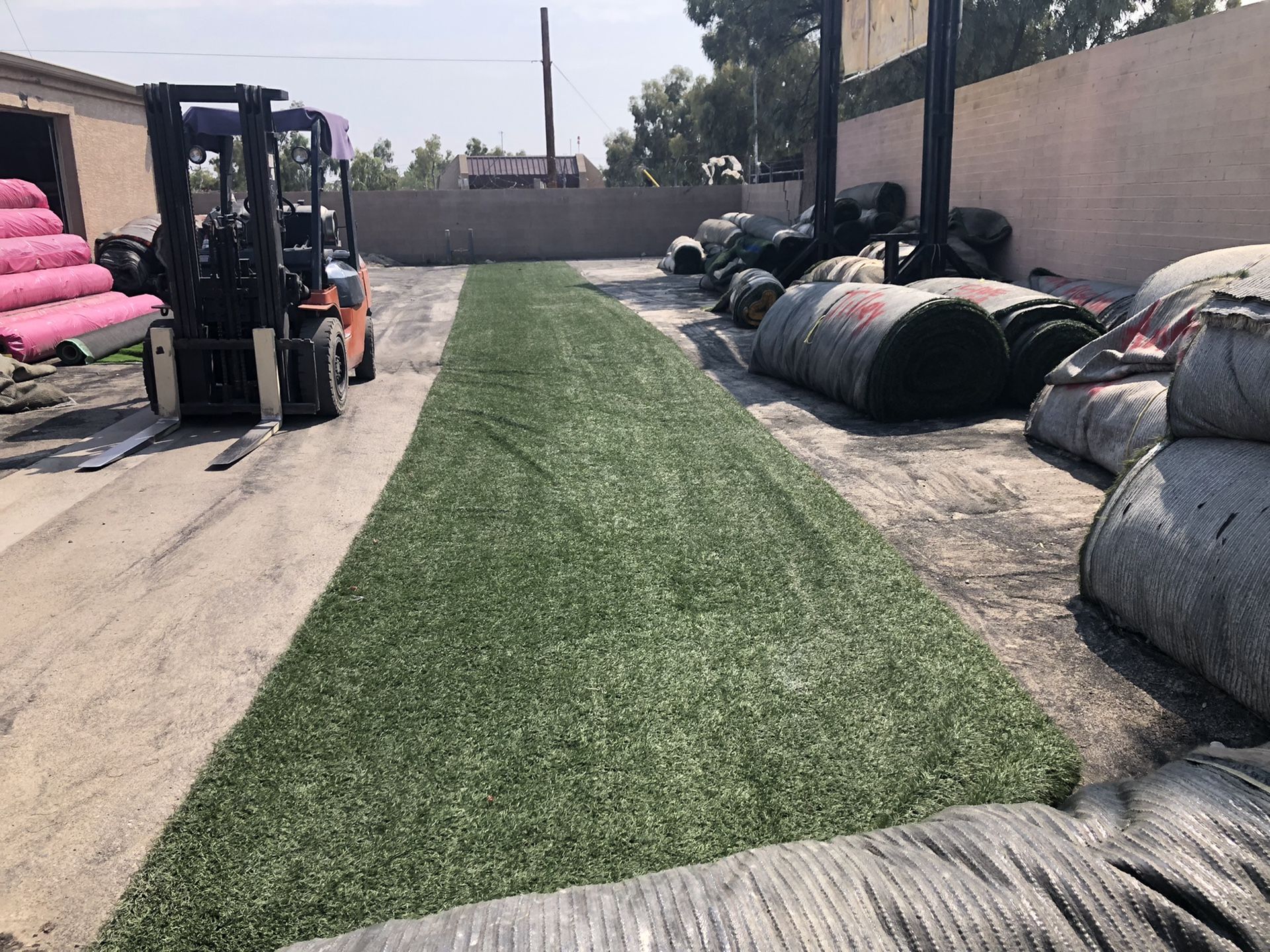Beautiful synthetic turf for sale!!! Recycled / used artificial grass