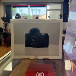 Canon Powershot V1