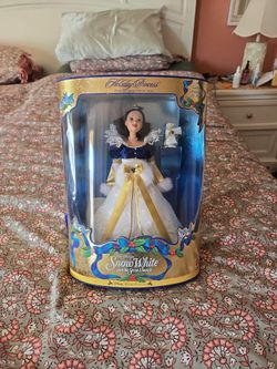 Snow White Barbie Vintage 1998 NIB