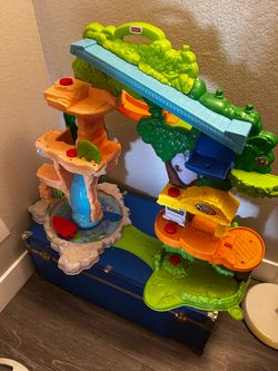 Fisher-Price Little People Toddler Toy Share & Care Safari 2-Ft Tall Playset with Lights Sounds