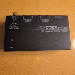 BEHRINGER PHONO PREAMP