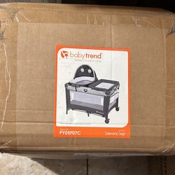 Brand new Baby trend playpen includes cradle and baby changer 