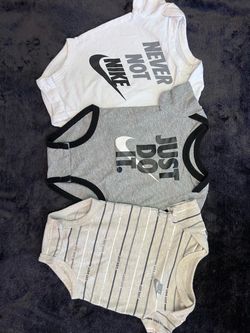 Nike Slogan Onesie Bundle (3 pcs)