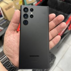Galaxy S22 Ultra 5G Unlocked 128GB! Finance For $50 Down Payment!!