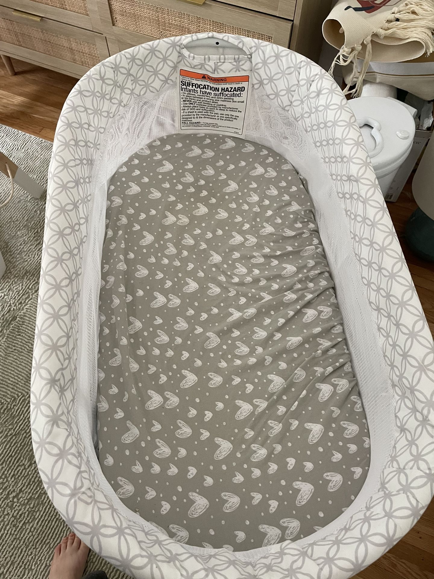 Free Baby Bassinet On Wheels