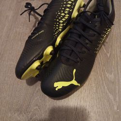 Puma cleats