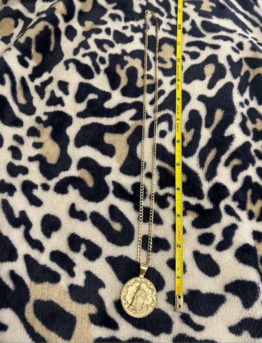 14k Gold Chain With Medallion