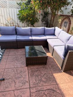 7 piece modular wicker patio couch / table with cushions